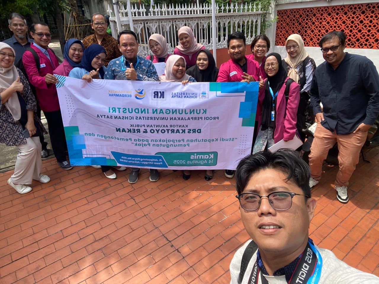 Tingkatkan Kompetensi Praktis, Prodi S1 Perpajakan Universitas Ichsan Satya Gelar Kunjungan Industri ke KAP Drs. Kartoyo & Rekan